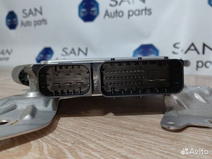 Эбу активной рулевой рейкой Bmw X5 E70 N52B30AF