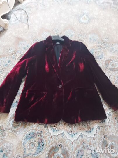 Бархатный пиджак женский