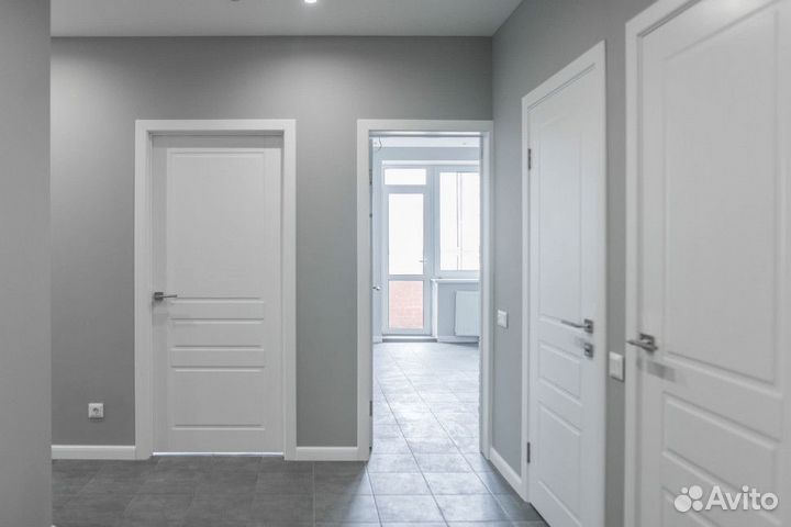 Дверь межкомнатная белая