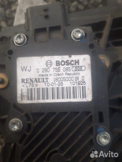 Педаль газа Renault Laguna 3