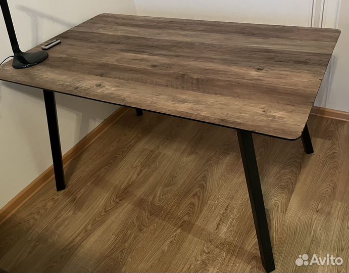 Стол