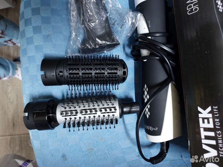 Фен щетка новая