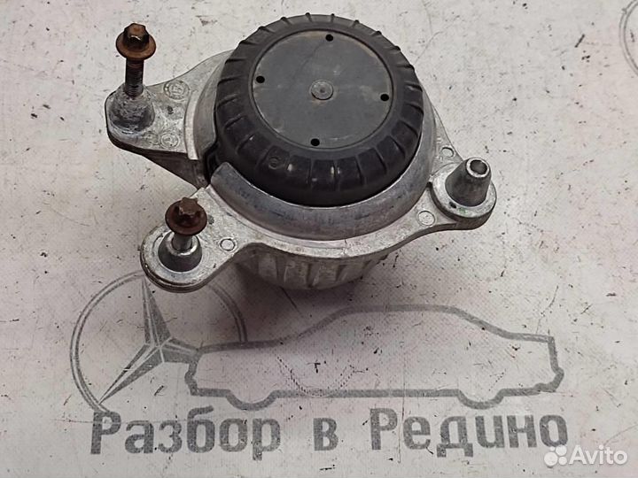 Опора двигателя w205 C-class 274.920