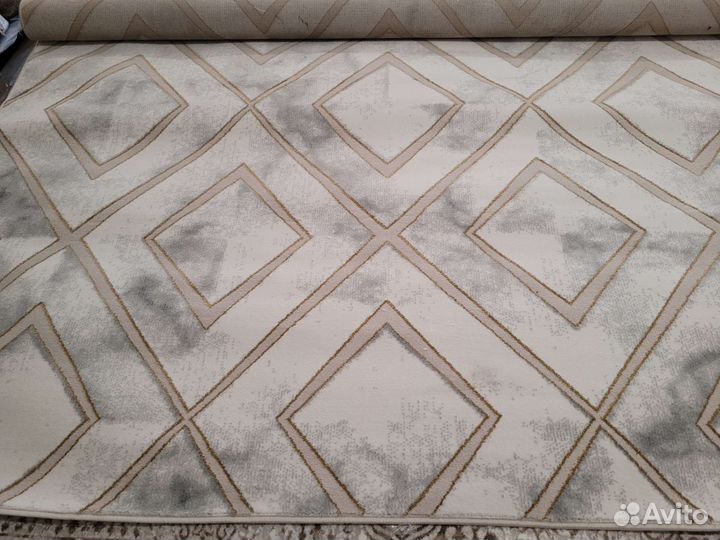 Ковер новый
