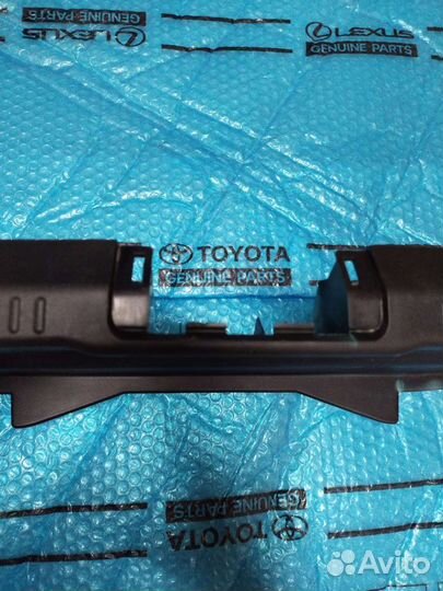 Накладка задней панели Камри 55