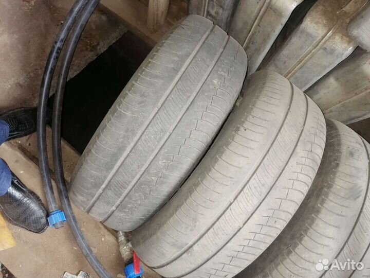 Michelin Energy MXV4 215/60 R16 99T