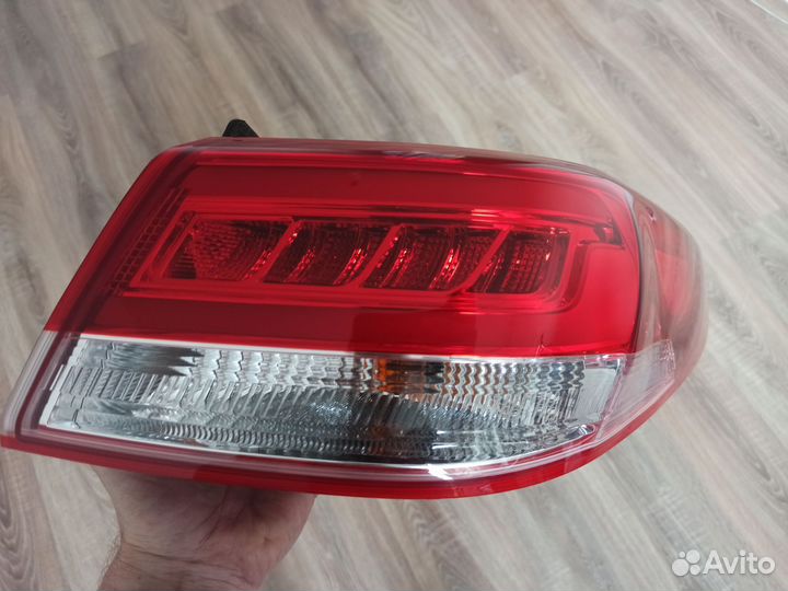 Фонарь задний правый внешний на KIA Optima IV JF