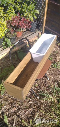 Ящик цветочный балконный