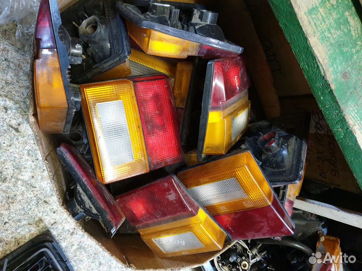 Фонарь заднего хода Ауди 100 С3 44к