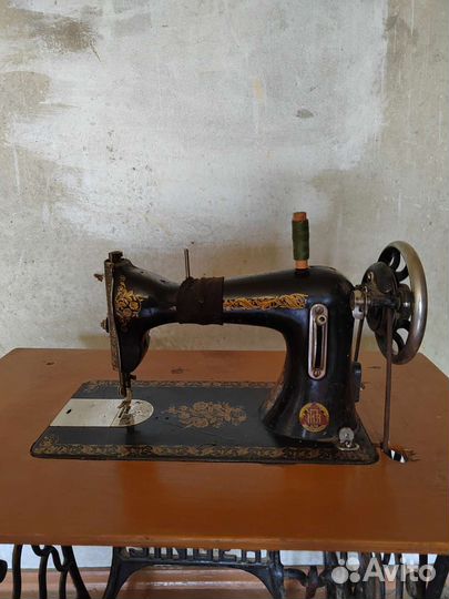 Швейная машина зингер Singer