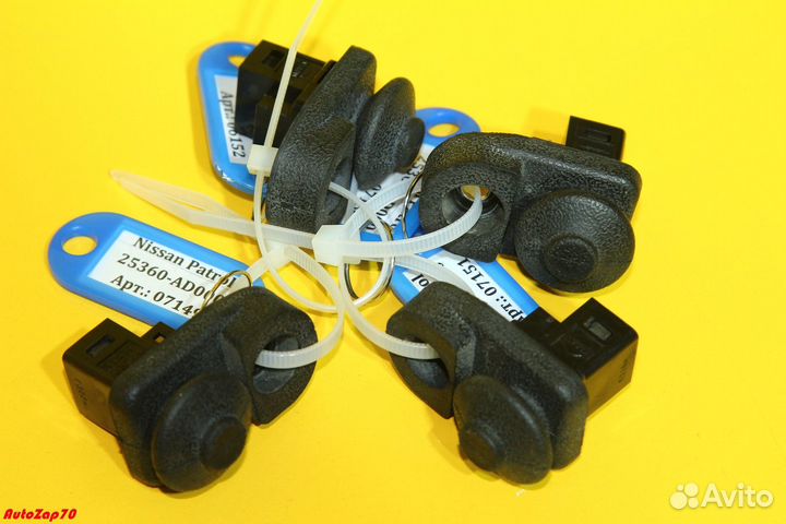 Nissan Patrol (Y62) Концевик двери