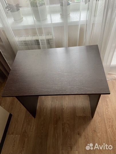 Стол письменный компьютерный