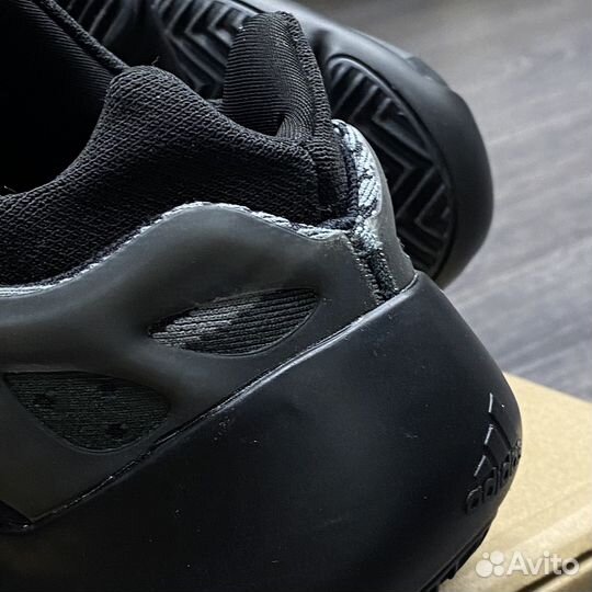 Кроссовки Yeezy 700 v3 Alvah