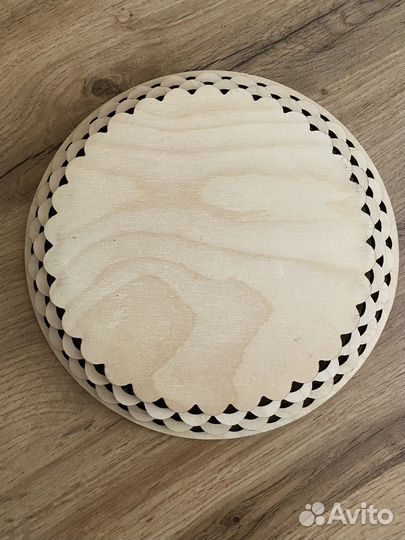 Тарелка декоративная деревянная