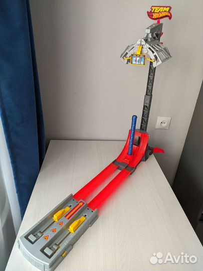 Hot wheels трек «Вертикальный взлет»