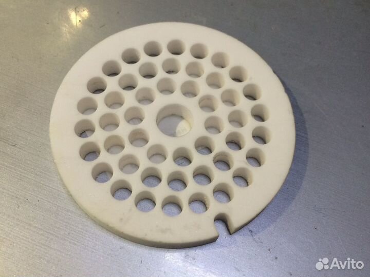 Решётка керамическая мясорубки 61mm, точит нож