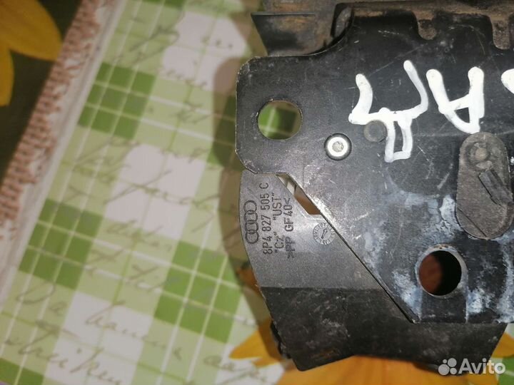 Замок крышки багажника Audi Q7 4l