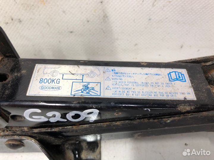 Домкрат Hyundai Getz хэтчбек 1.1 2007