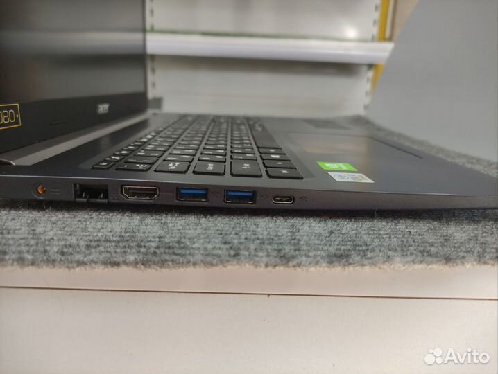 Игровой ноутбук Acer i3-10110U MX250 2GB