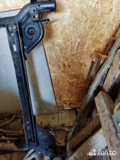 Задняя балка Ниссан Лиф