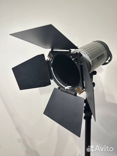 Студийное оборудование Hensel Expert Pro 500