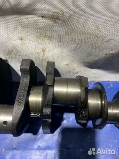 Коленвал jeep gran cherokee 5.2 magnum