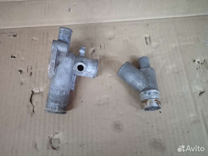 Для двигателя на ваз 2114 кронштейны, патрубки