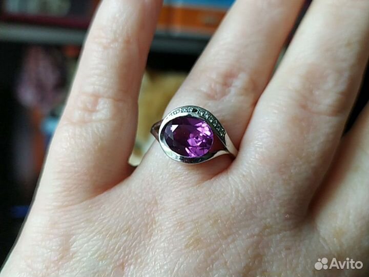 Серебряное кольцо
