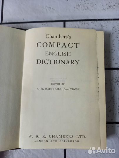 Chambers compact english dictionary