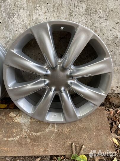 Диски Инфинити оригинал R20 4 шт