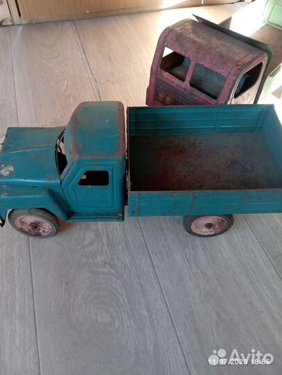 Игрушка грузовик СССР