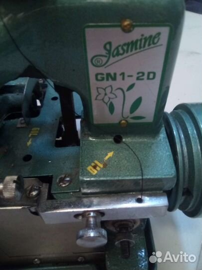 Швейная машинка оверлок