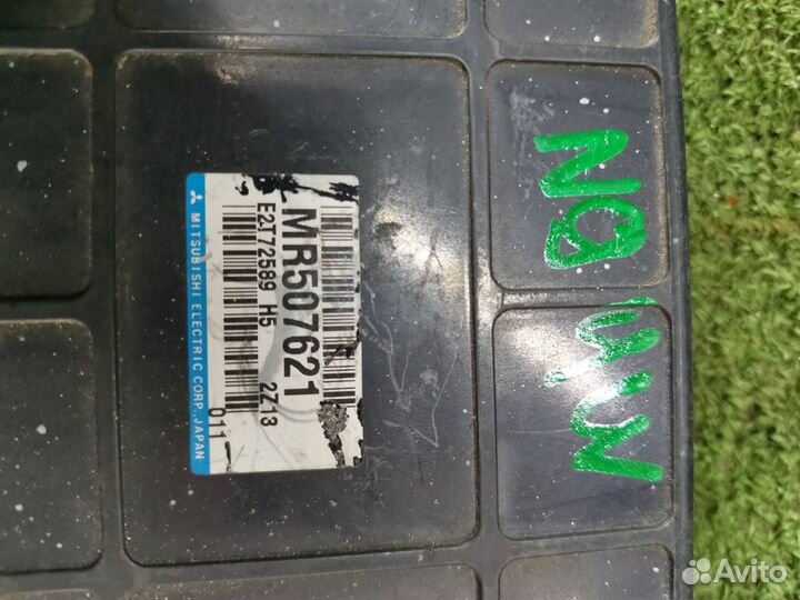 Блок управления двигателем Mitsubishi Chariot