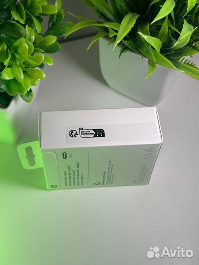 Оригинальная зарядка на iPhone