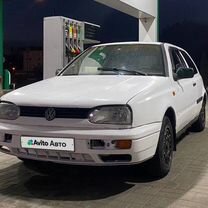 Volkswagen Golf 1.8 MT, 1995, 250 000 км, с пробегом, цена 165 000 руб.