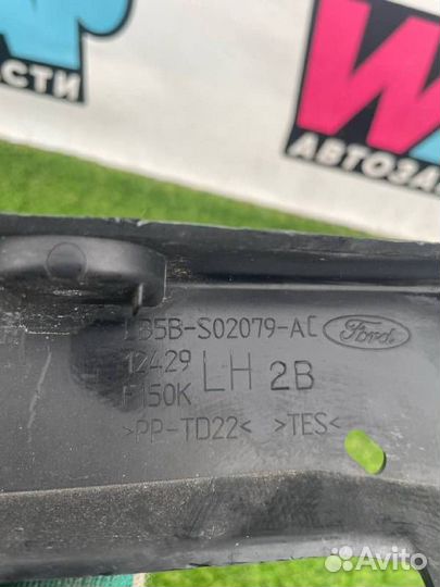 Подкапотный пластик Ford Explorer 6 U625 2020