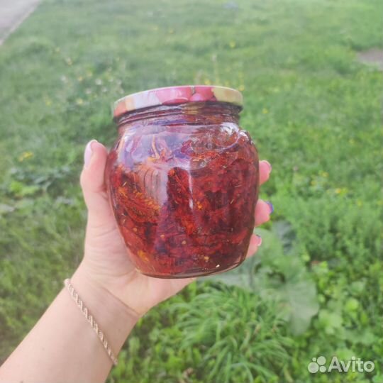 Вяленые сливы и помидоры