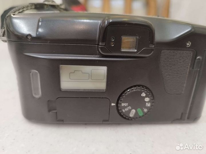 Плёночный фотоаппарат Canon super 135N