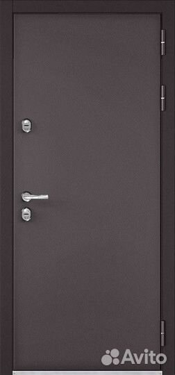 Дверь в дом с терморазрывом