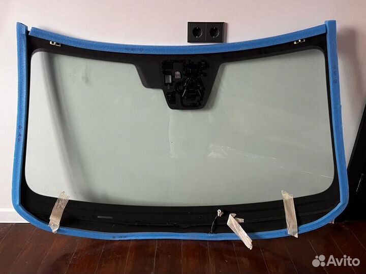 Стекло ветровое Мазда сх5 сх-5 2017