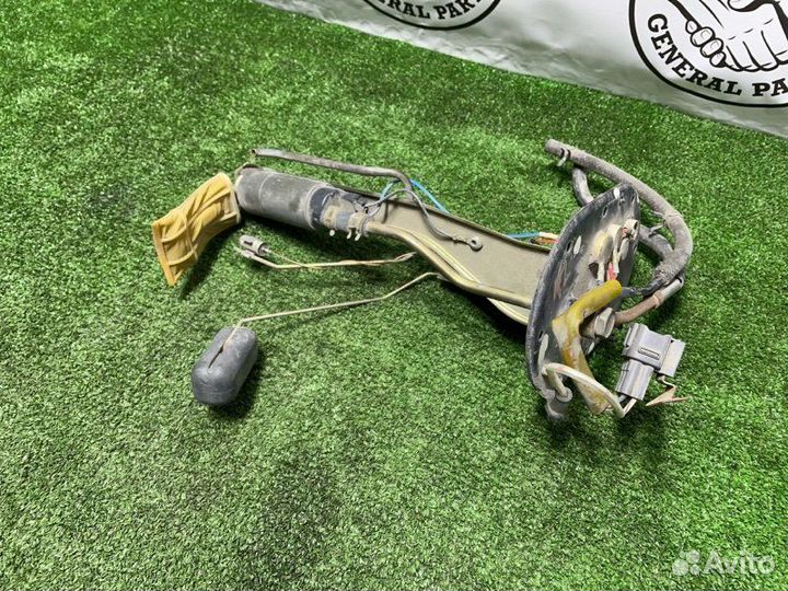 Топливный насос Toyota Land Cruiser FZJ80 1FZ 1992