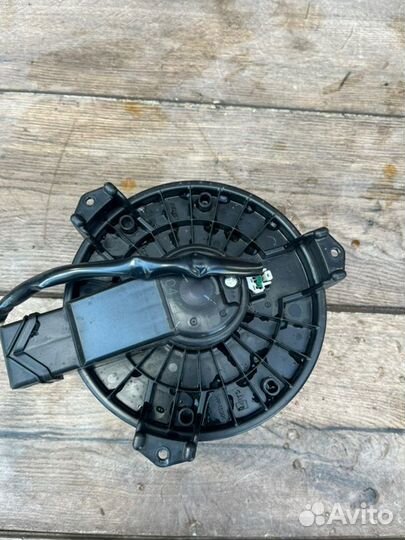 Моторчик печки Honda Civic 4D 1.3 2008