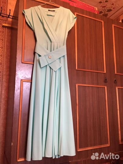 Вечернее платье в пол