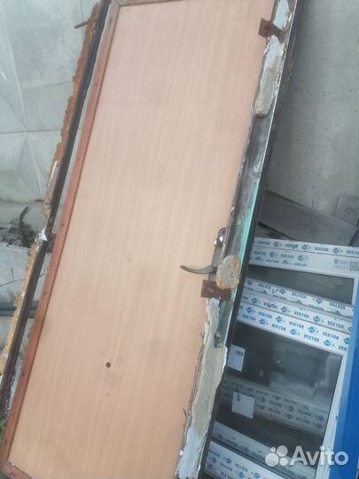 Дверь металлическая