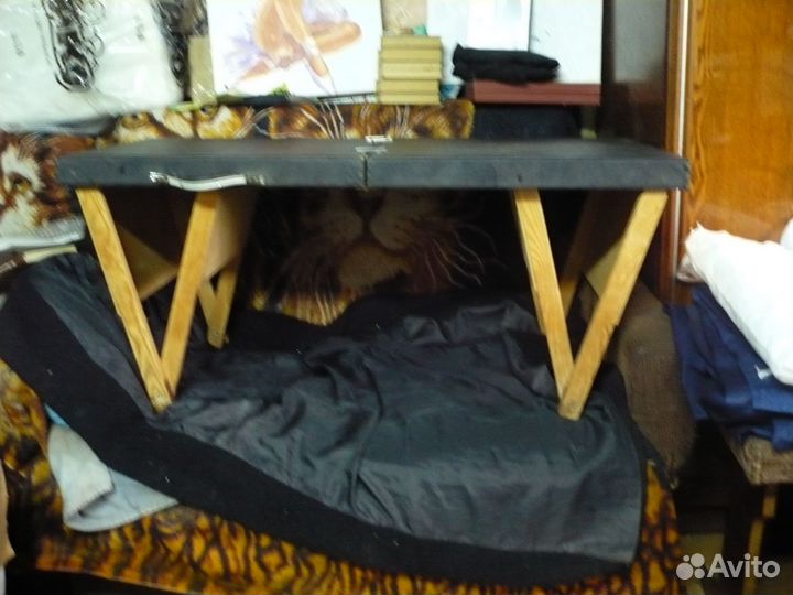 Складной столик-чемоданчик