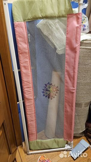 Защитный бортик для детской кровати