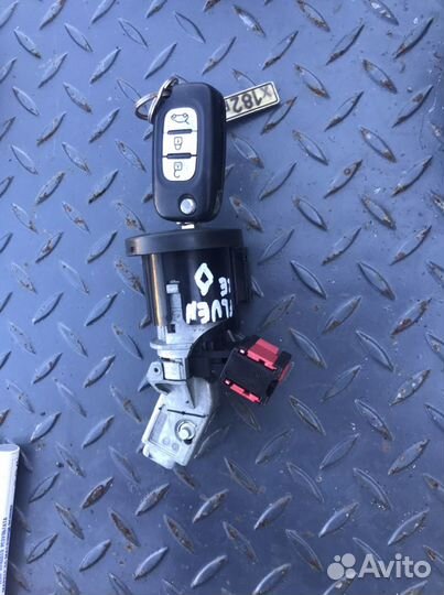 Замок зажигания renault fluence 1.6