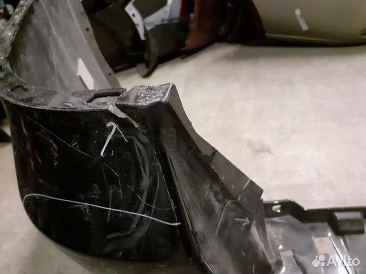 Задний бампер Lexus LX 2018