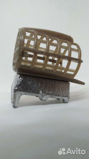 Кормушка фидерная вампир