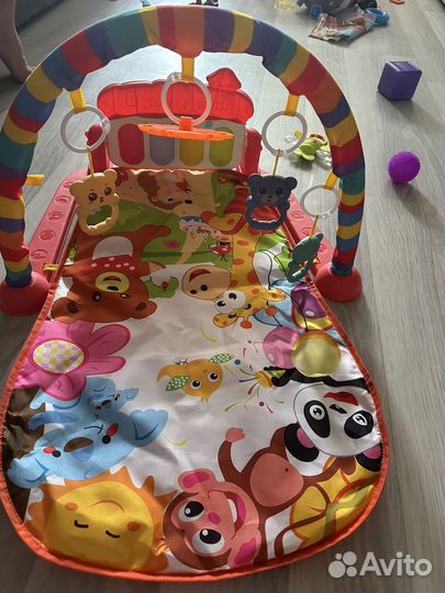 Развивающий коврик с пианино